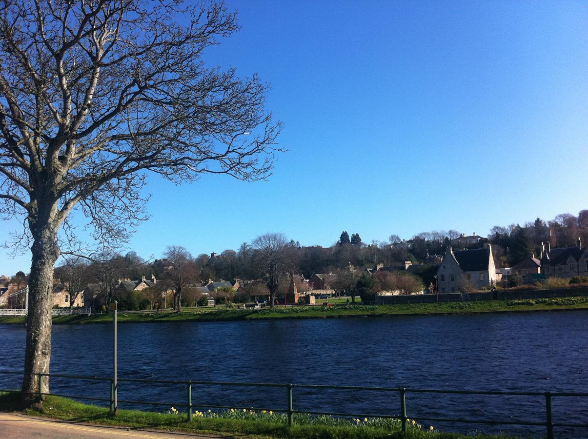 Riverside Gardens Appartement *